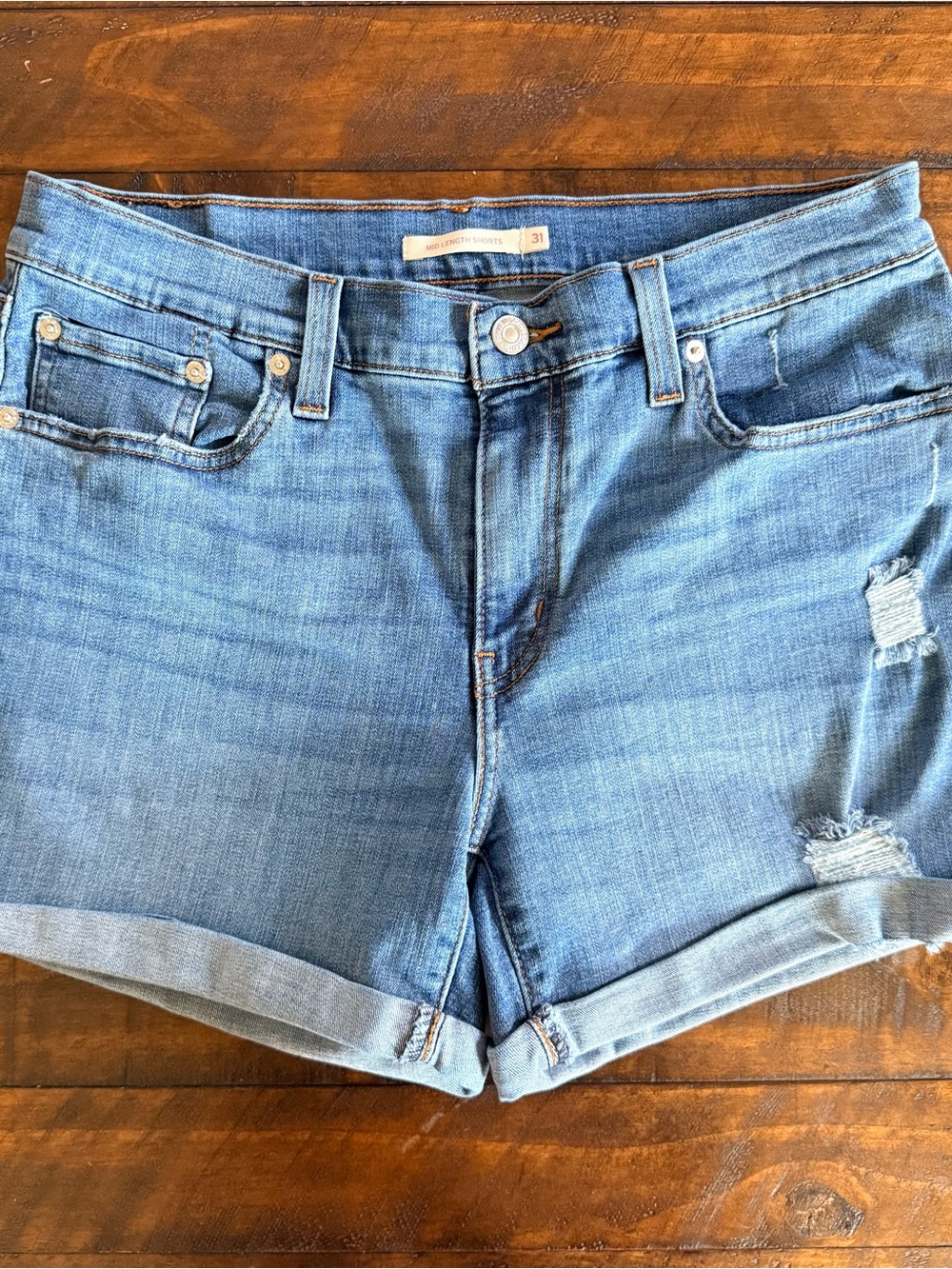 Levi’s Mid Length Denim Shorts, Women’s Size 31